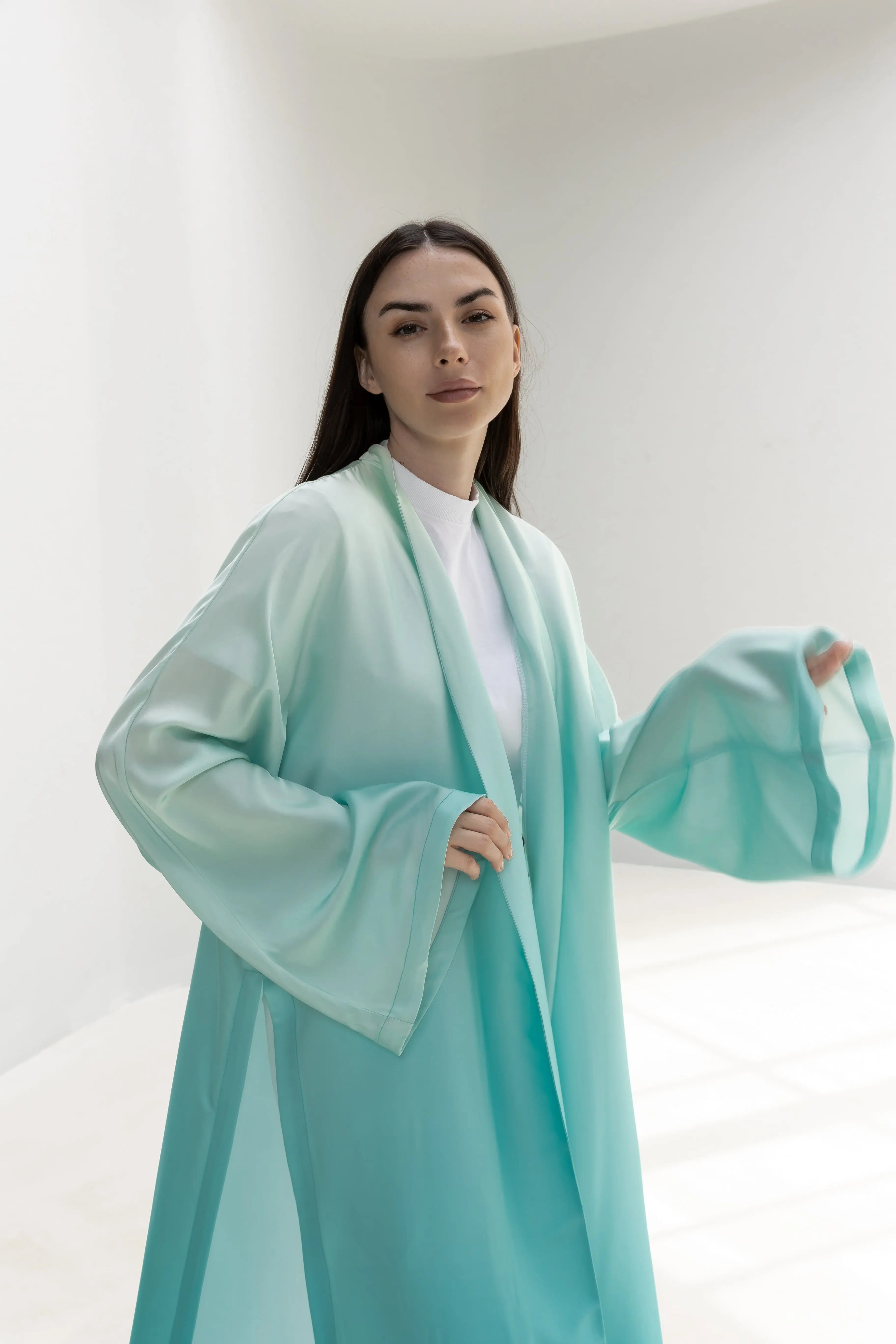 Explore our women’s collection of cardigans, kimonos, and ponchos crafted from luxurious satin and breathable linen. Perfect for layering, these pieces blend comfort and elegance for effortless, stylish looks.