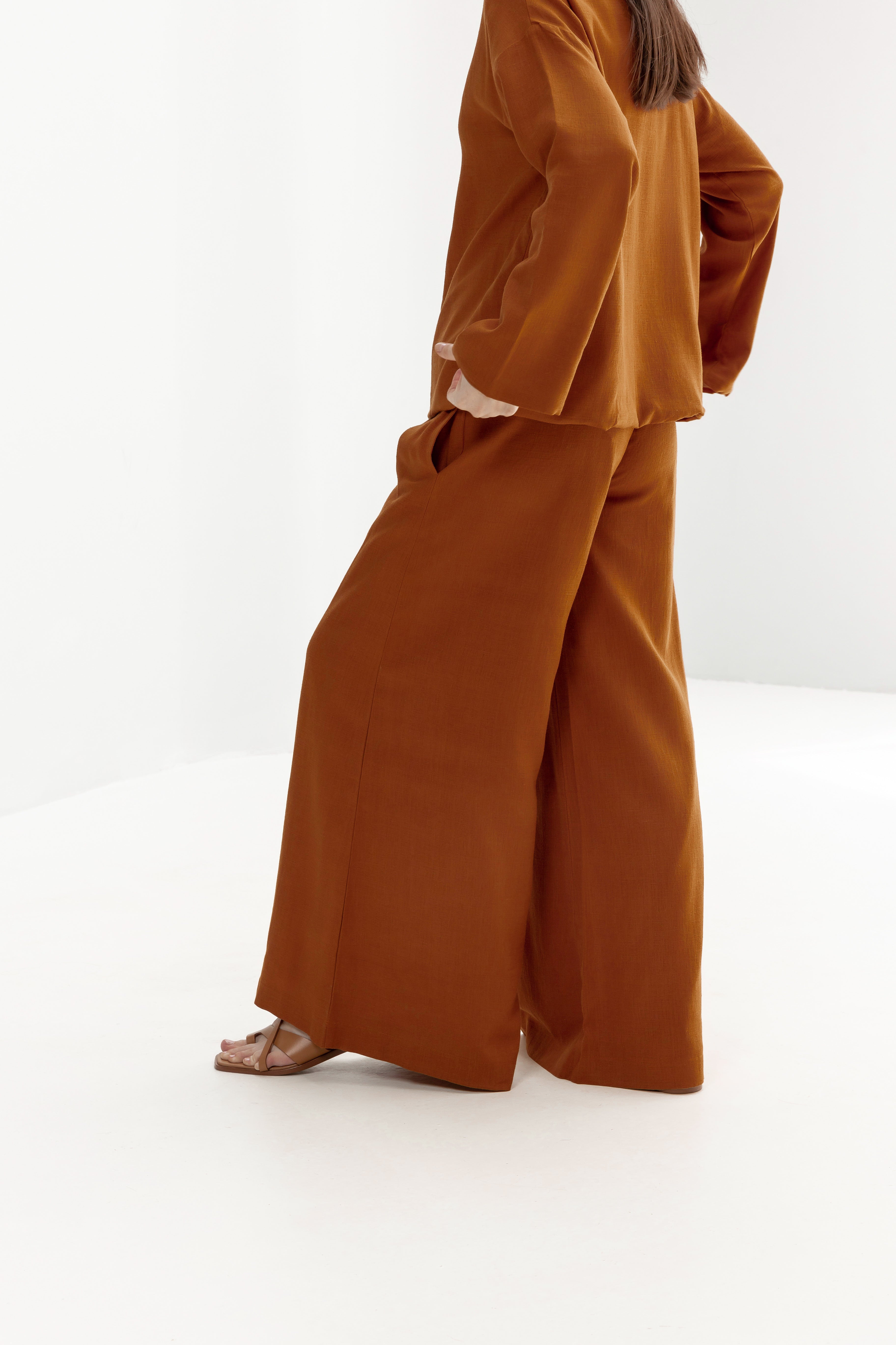 H-line Linen Trousers with side buttons