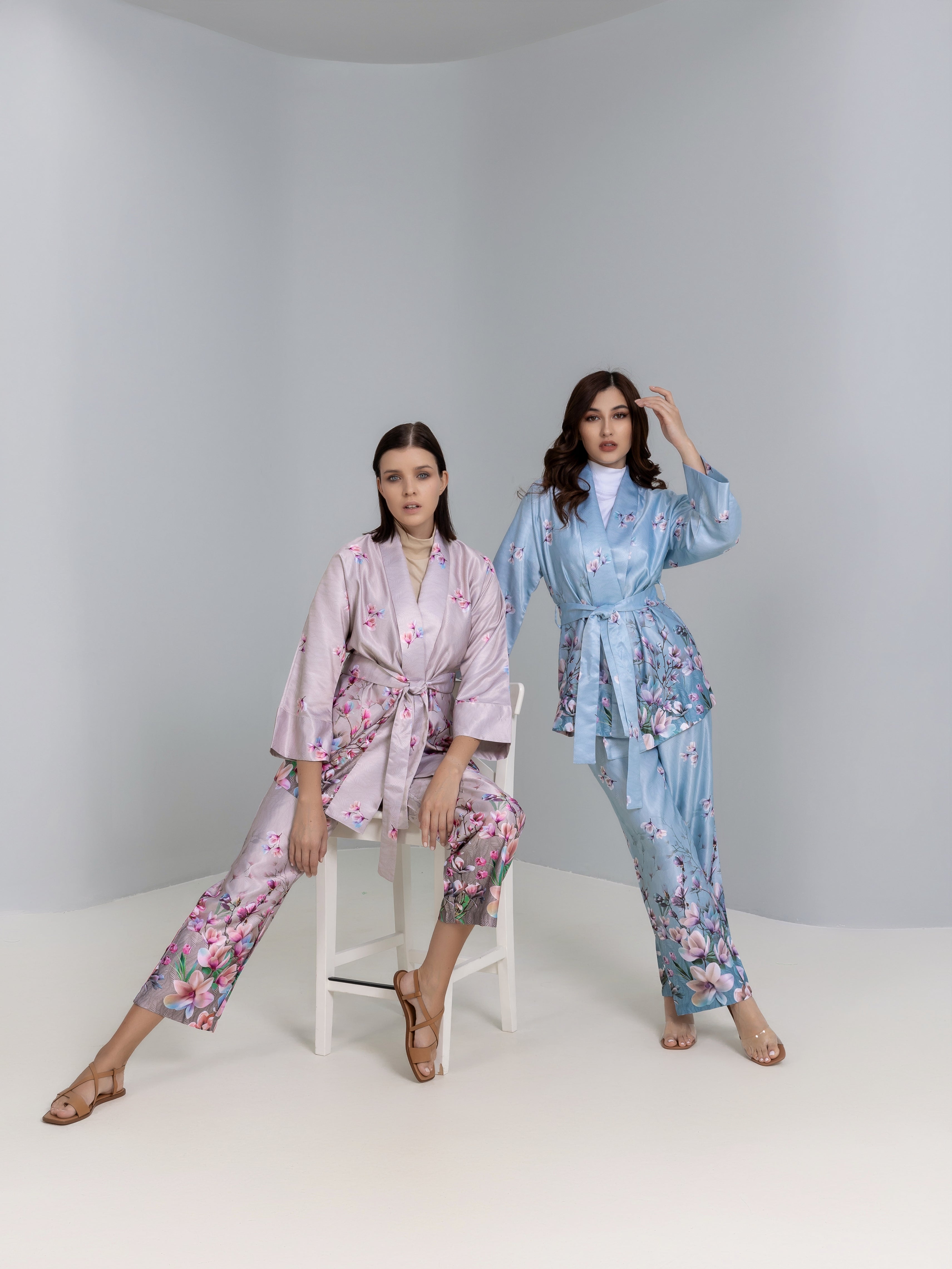 Floral Print Kimono with belt