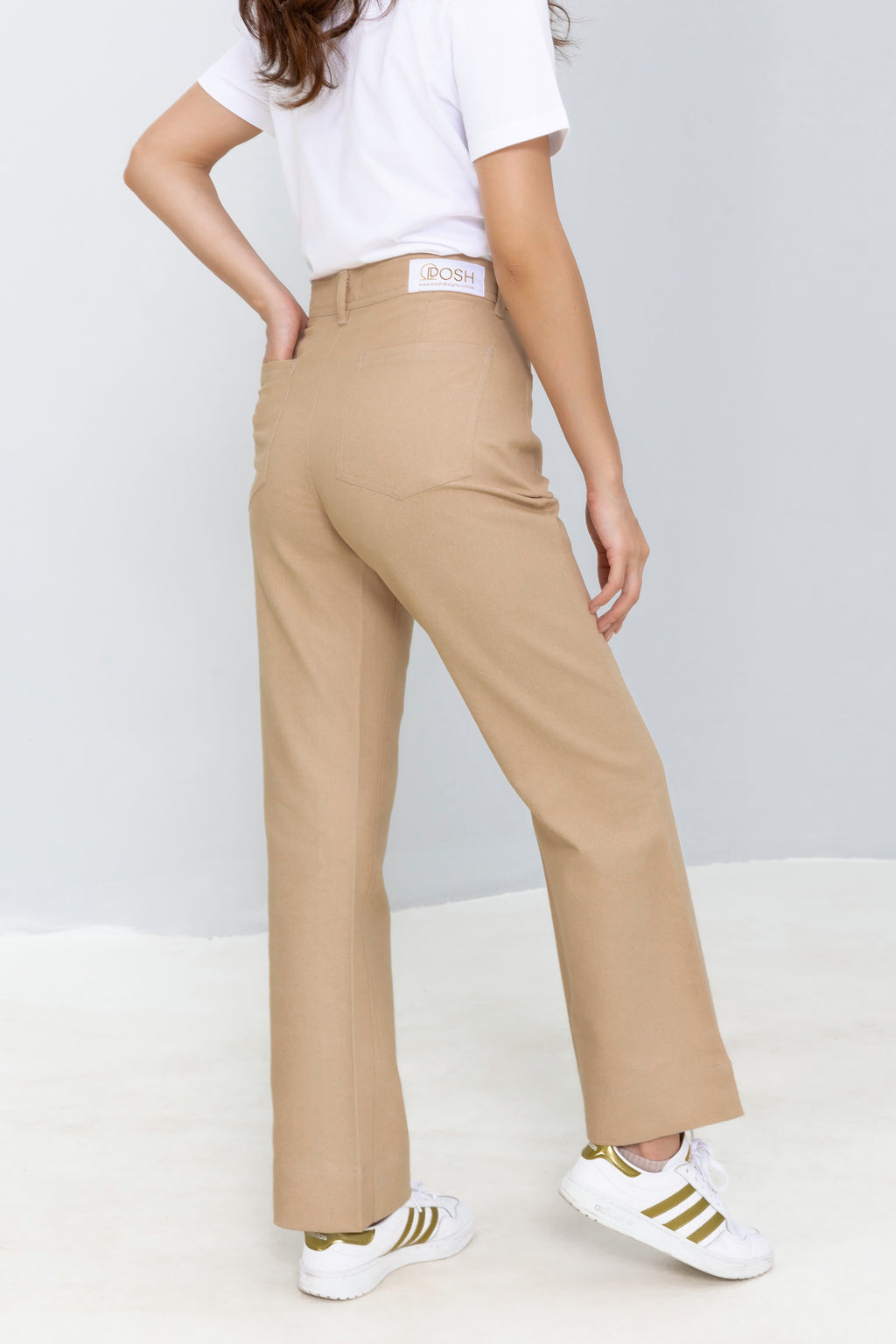 Straight leg mid waist Jeans
