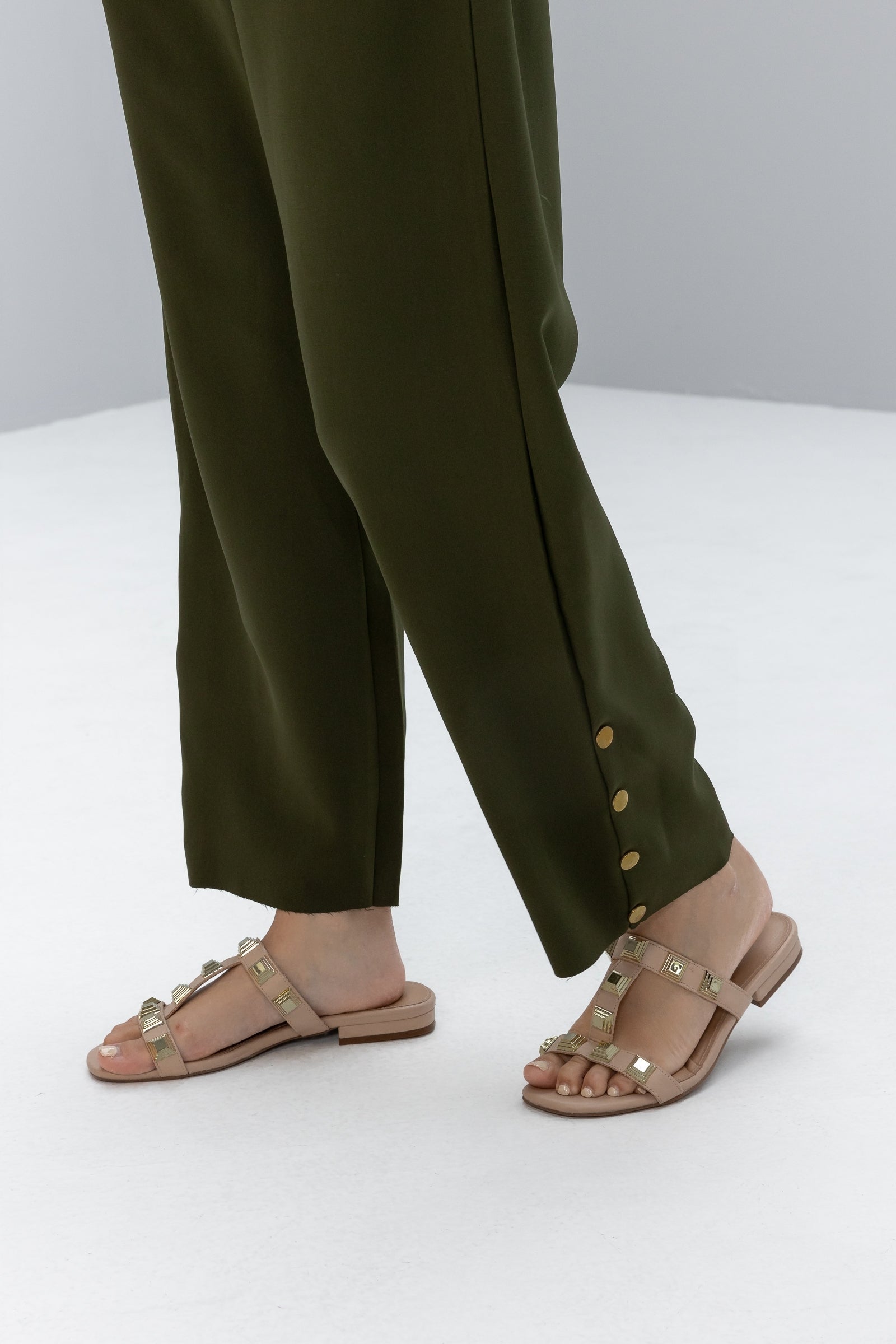 Straight leg pants with studs