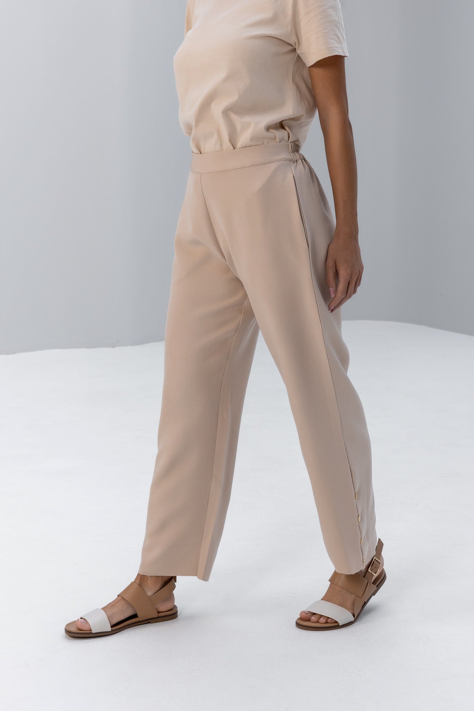 Straight leg pants with studs