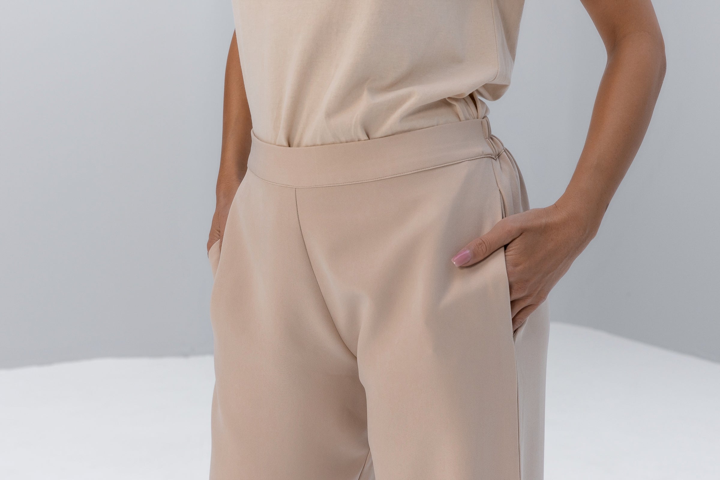 Straight leg pants with studs