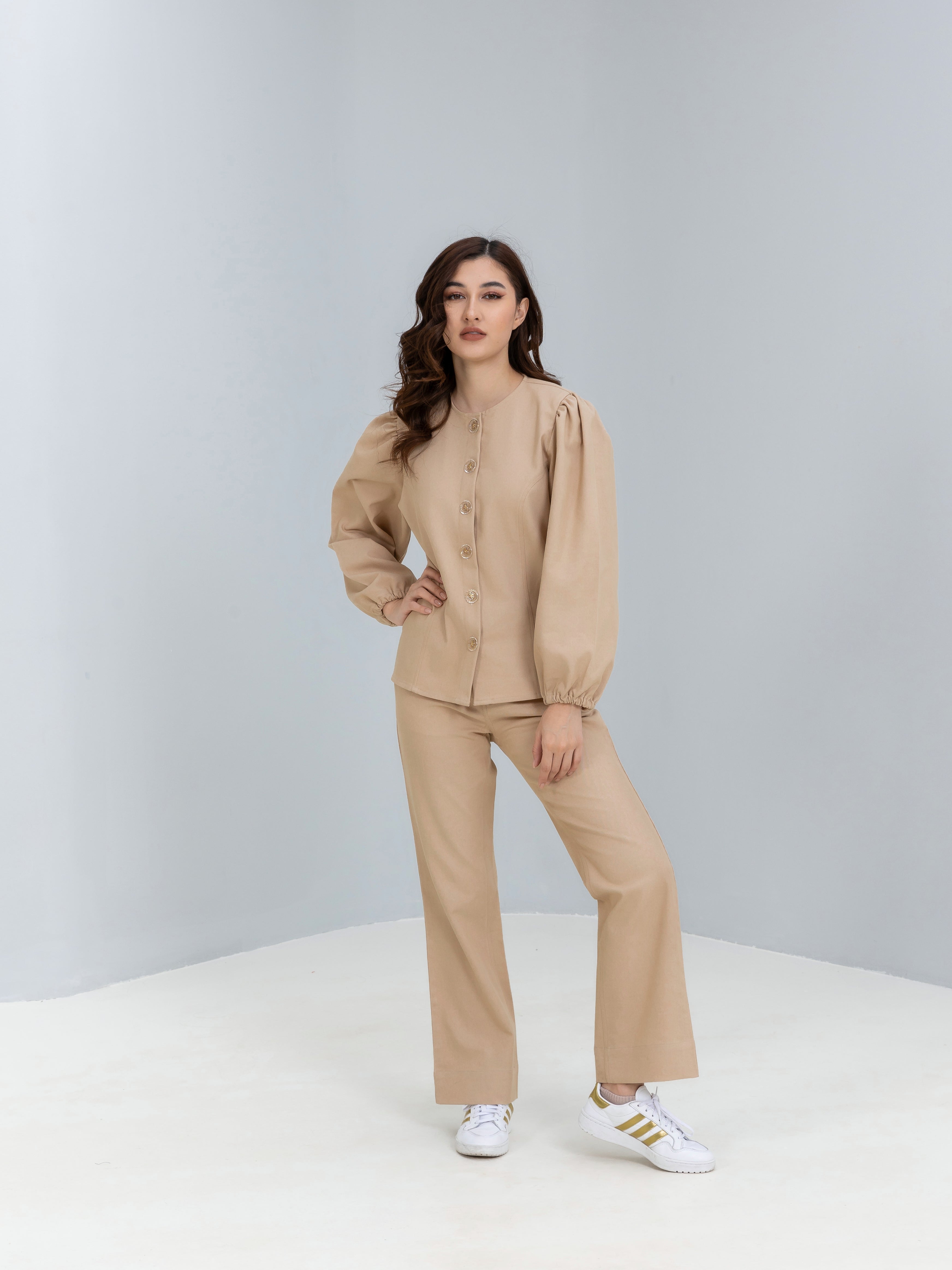 Straight leg mid waist Jeans