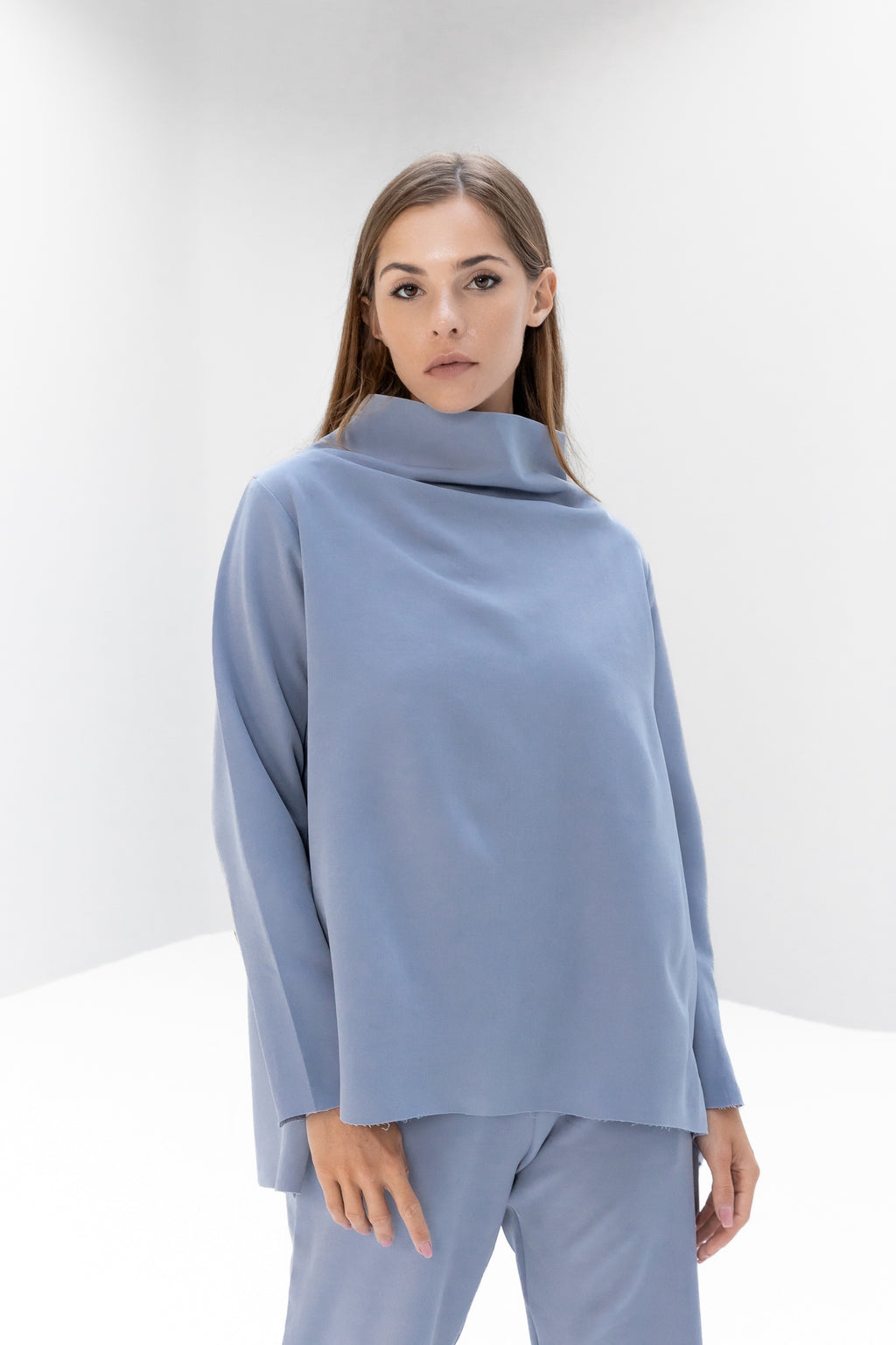Loose Turtleneck Top with Studs