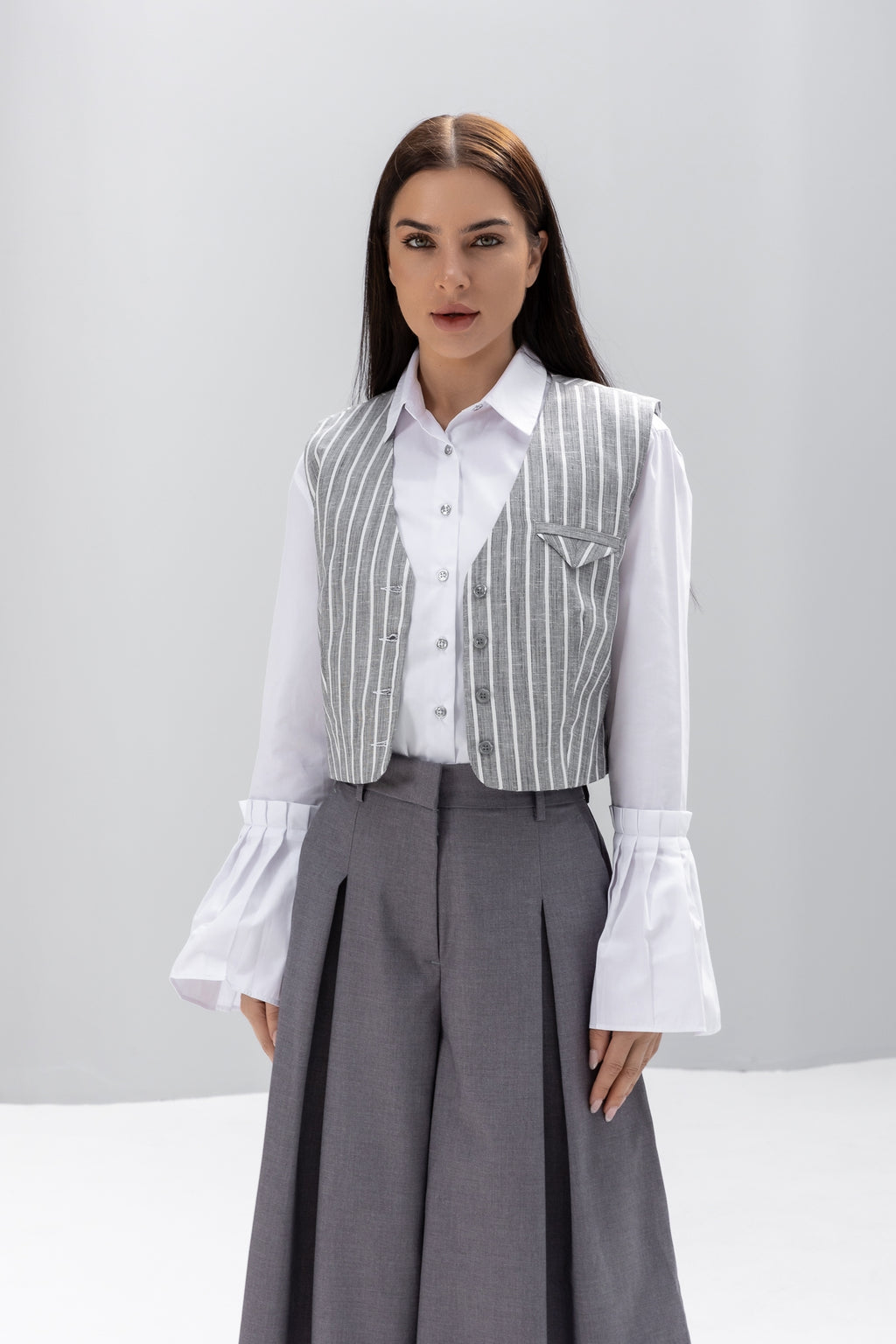 Wide-leg mid-waist tailored Trousers