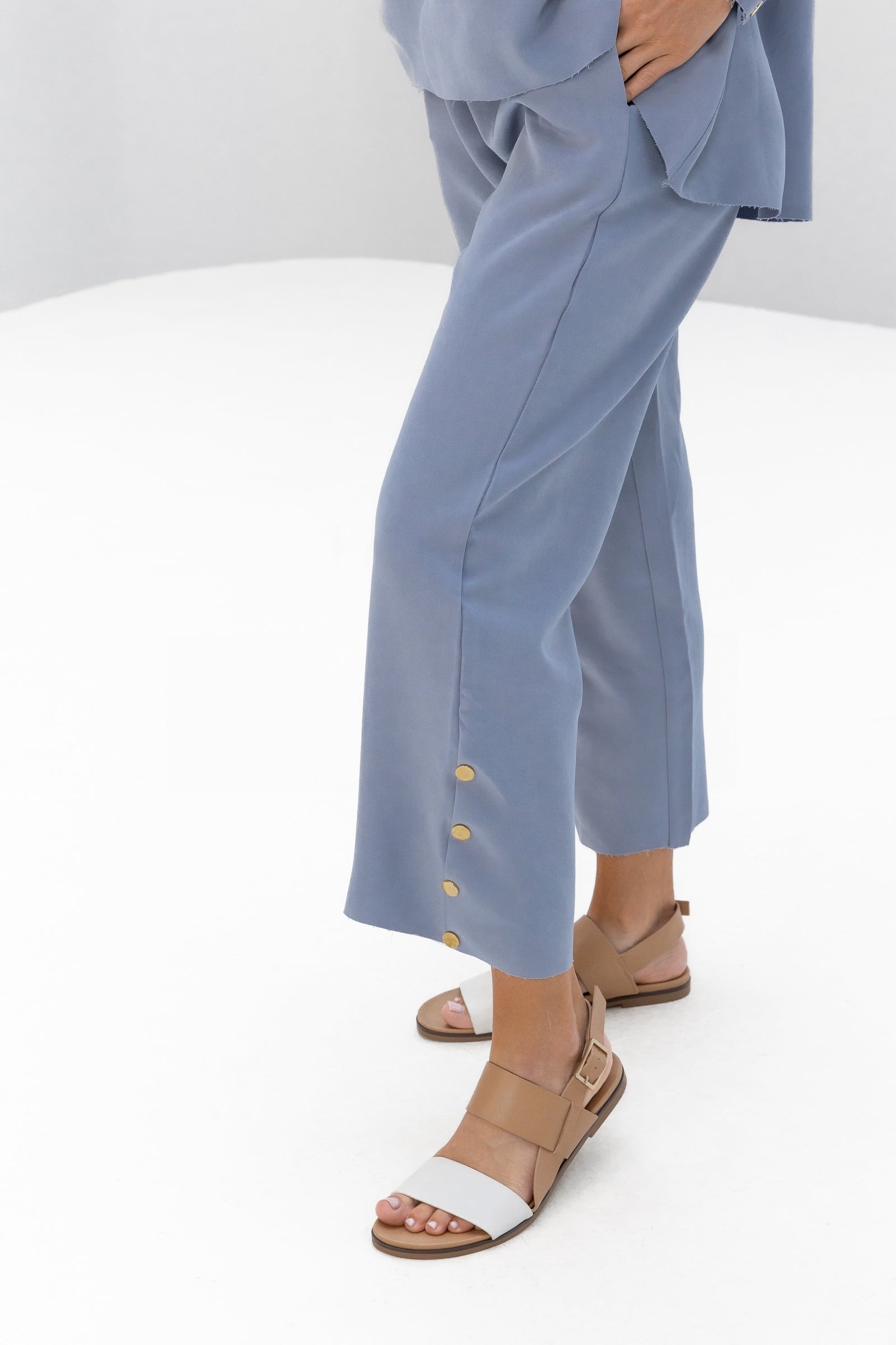 Straight leg pants with studs