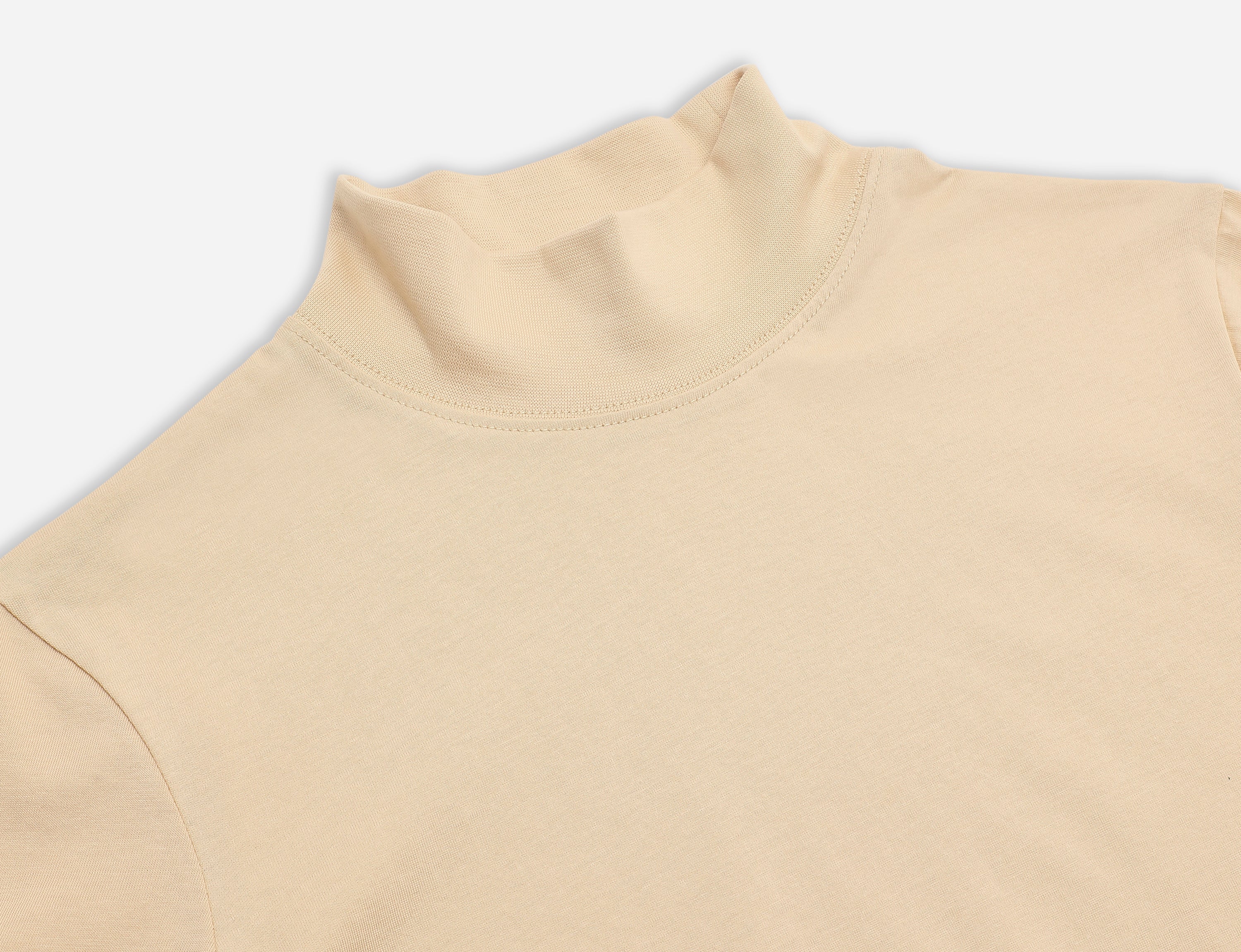 Short sleeves High neck T-shirt