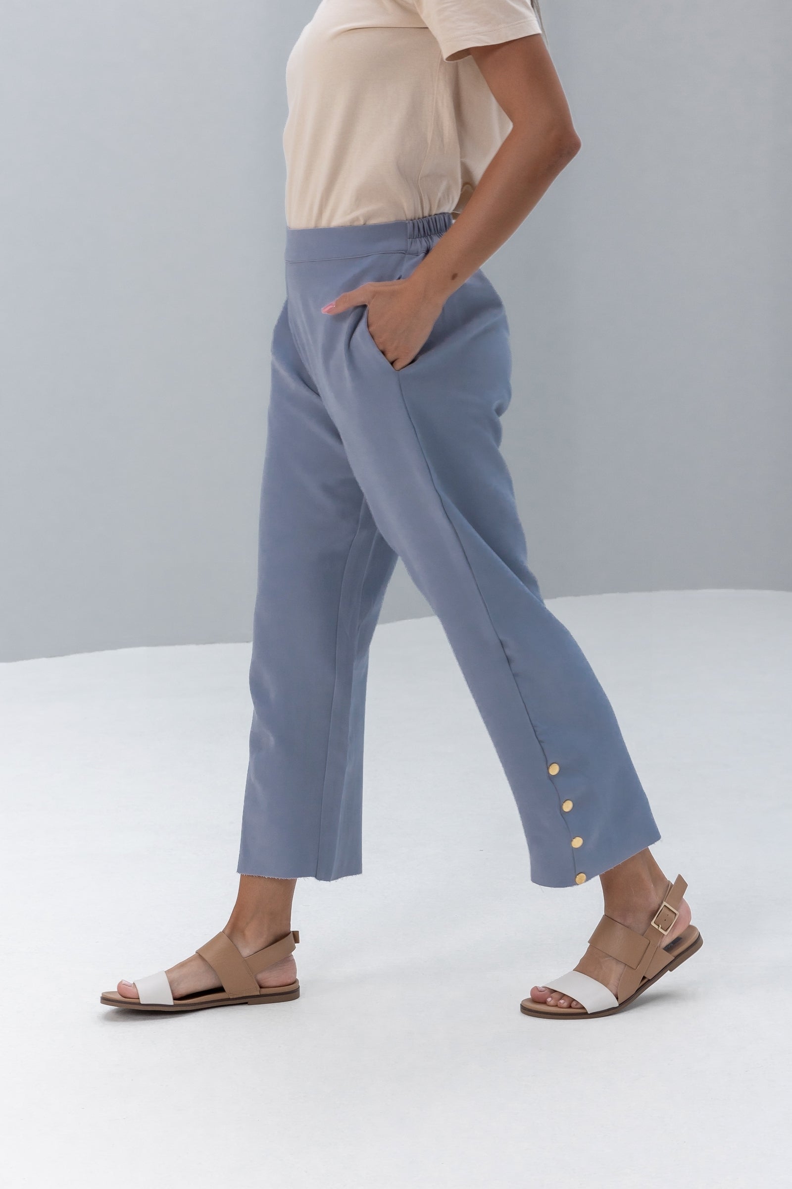 Straight leg pants with studs