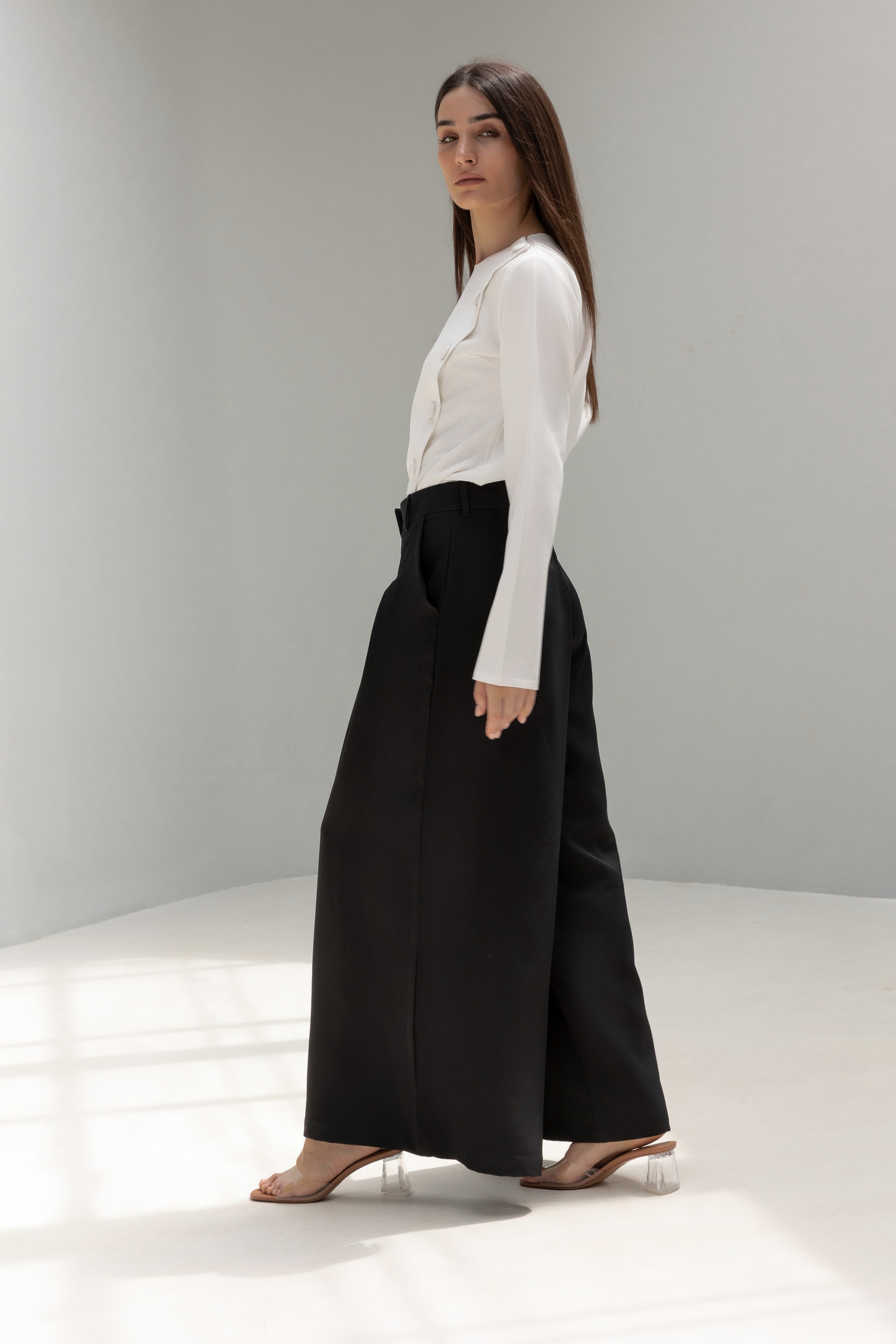 Wide-leg mid-waist tailored Trousers