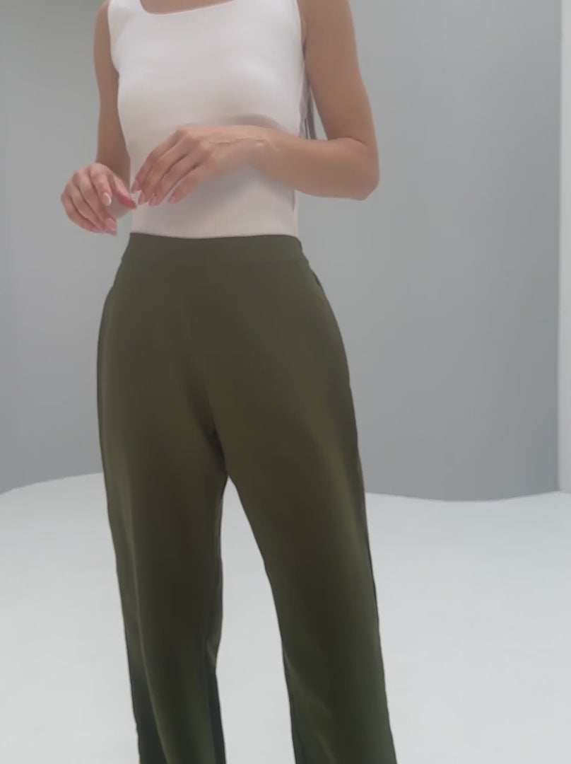 Straight leg pants with studs